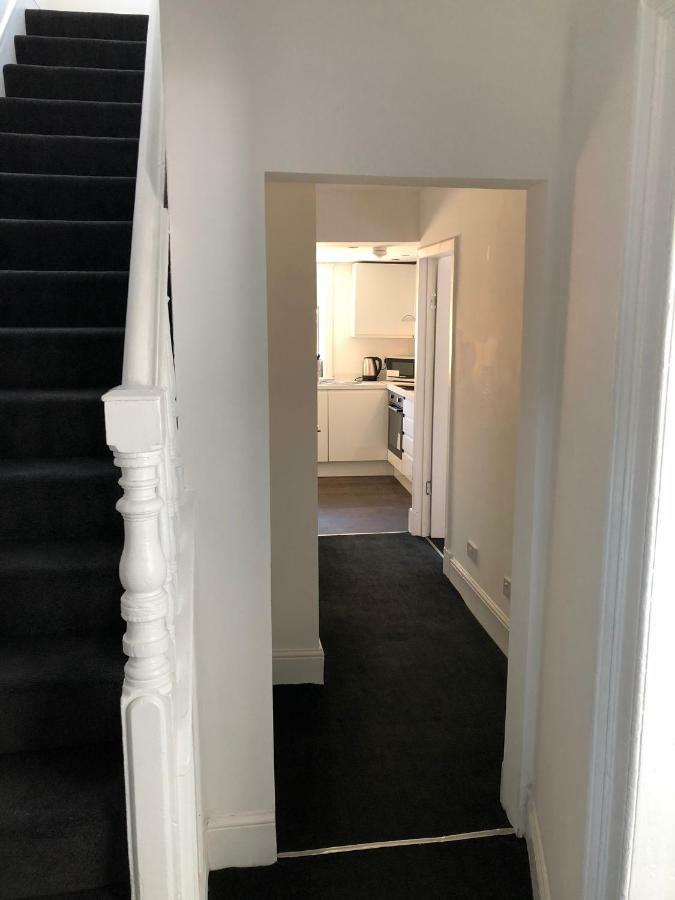 Glasgow Airport Holiday Home بيزلي المظهر الخارجي الصورة