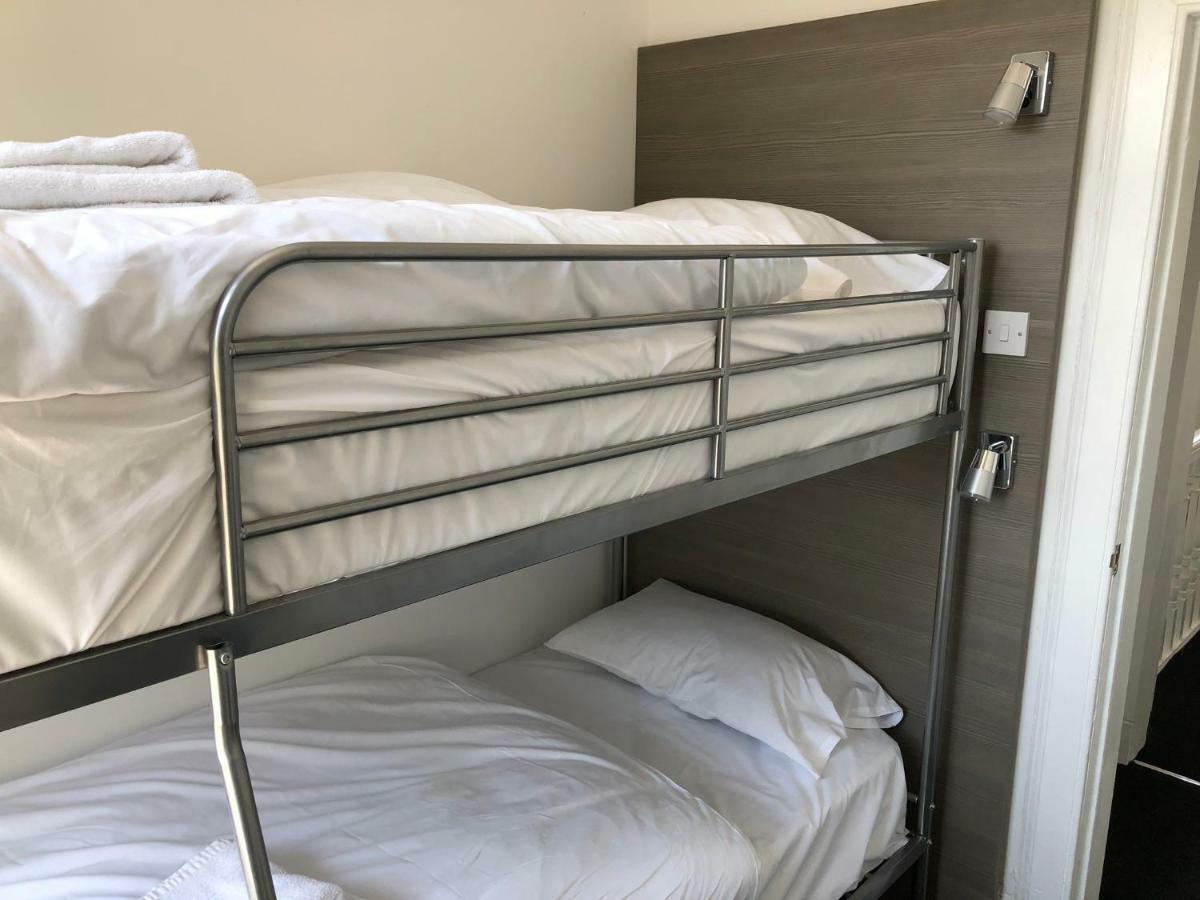 Glasgow Airport Holiday Home بيزلي المظهر الخارجي الصورة